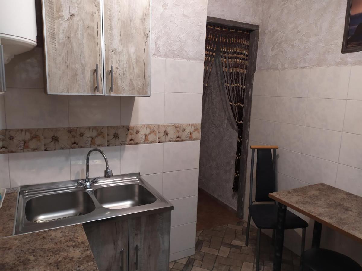 Apartment On Sobornaya 58 Khmelʼnytsʼkyy Exterior foto